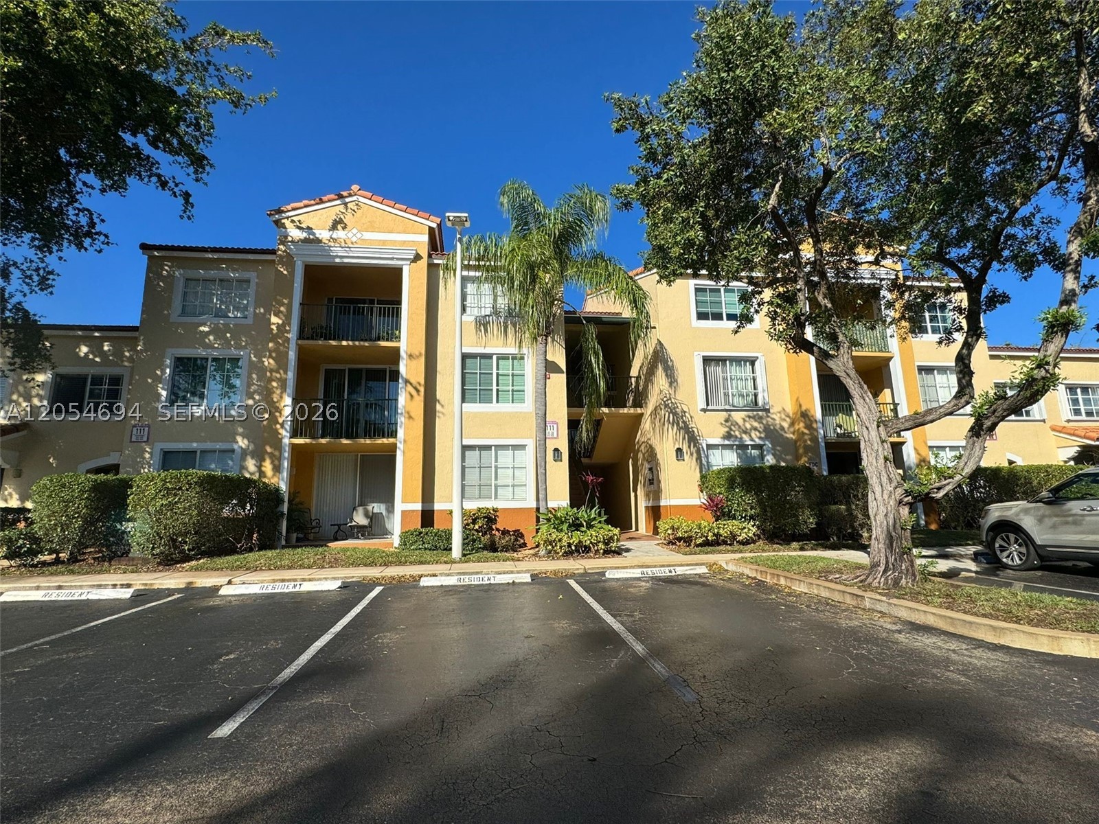 111 Yacht Club Way #107, Hypoluxo FL 33462