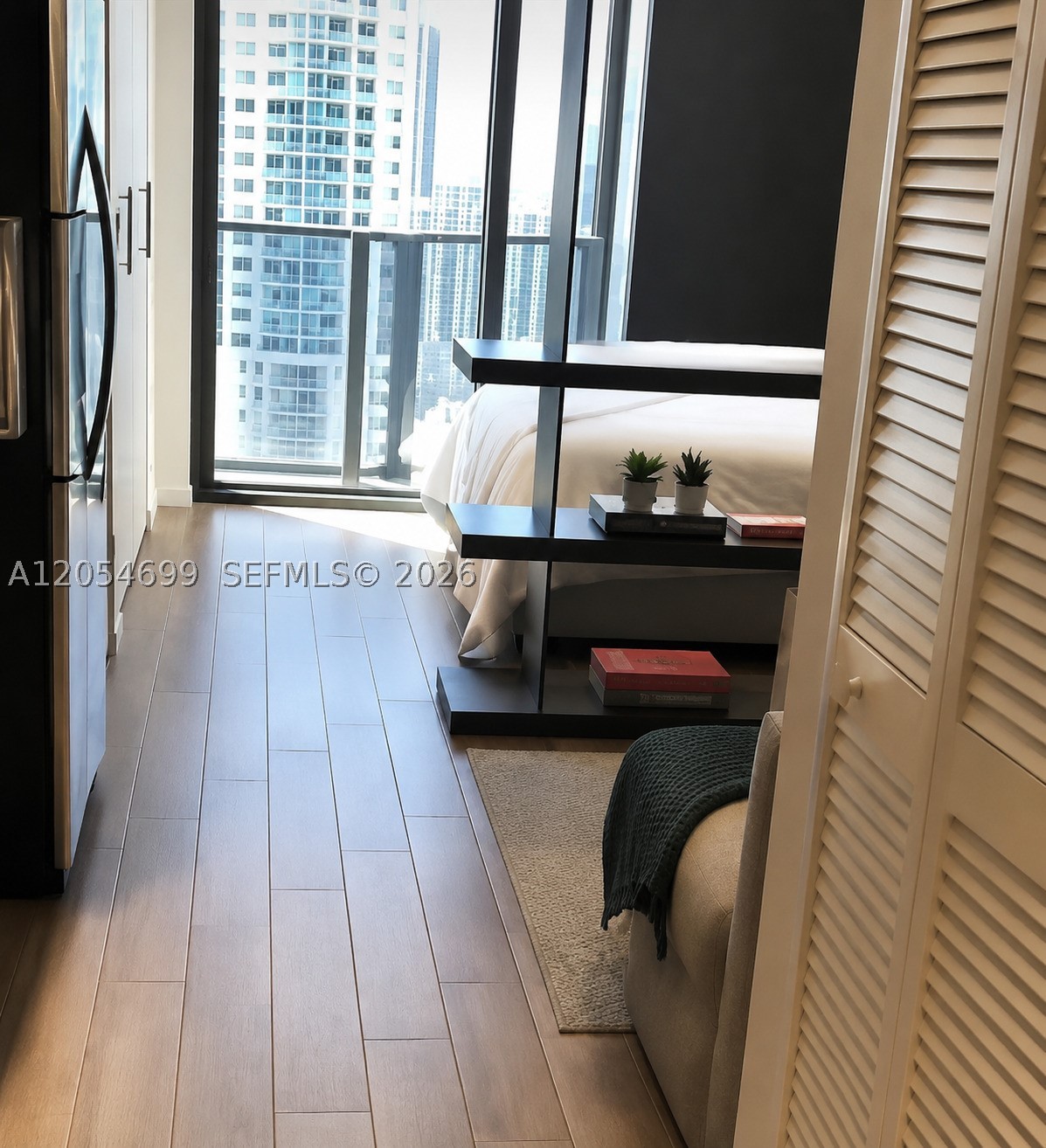 398 NE 5th St #3013, Miami FL 33132