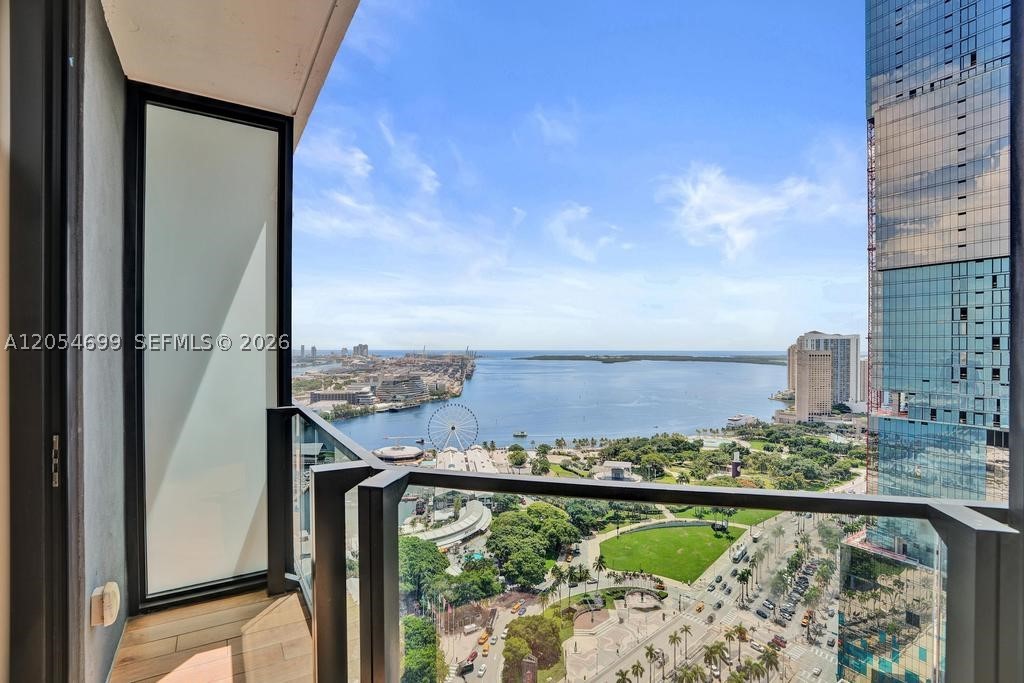 398 NE 5th St #3013, Miami FL 33132