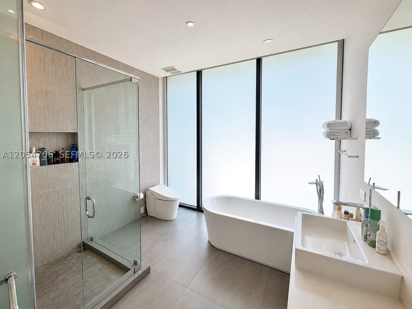 101 Sunrise Dr #A-201, Key Biscayne FL 33149