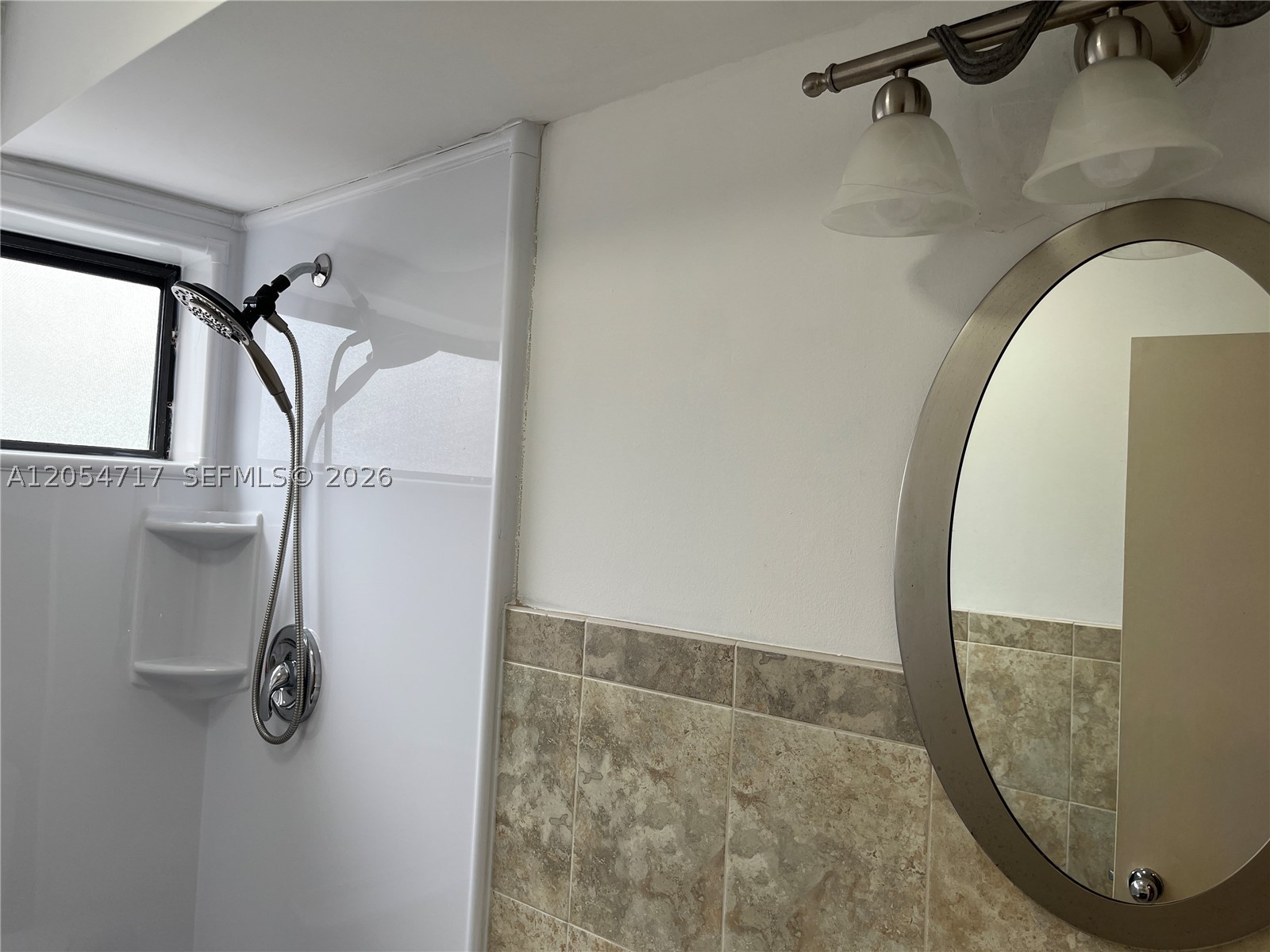 709 Curtiss Pkwy #11, Miami Springs FL 33166