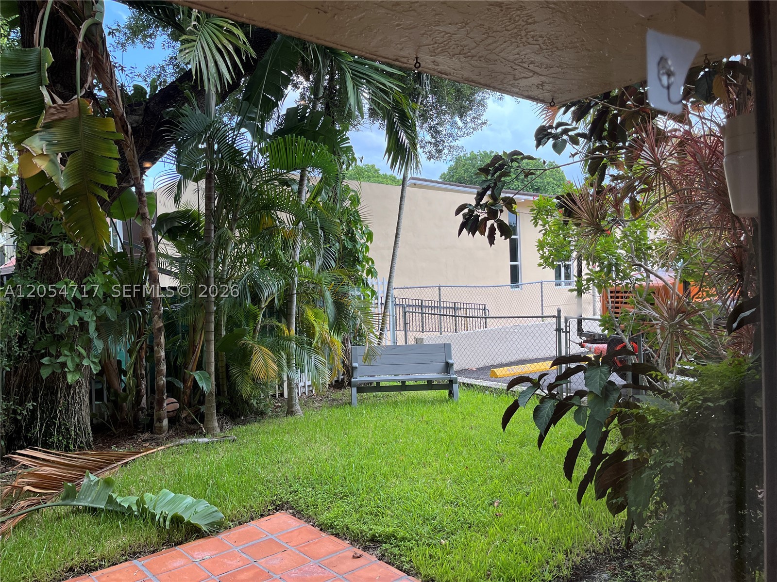 709 Curtiss Pkwy #11, Miami Springs FL 33166