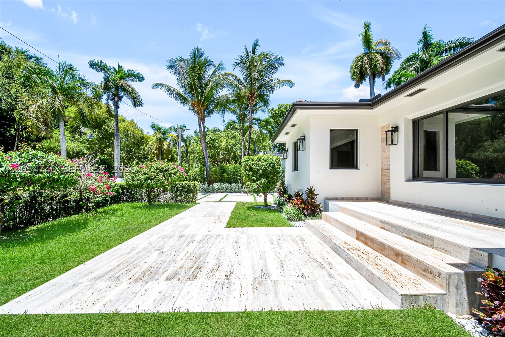 899 NE 71st St, Miami FL 33138
