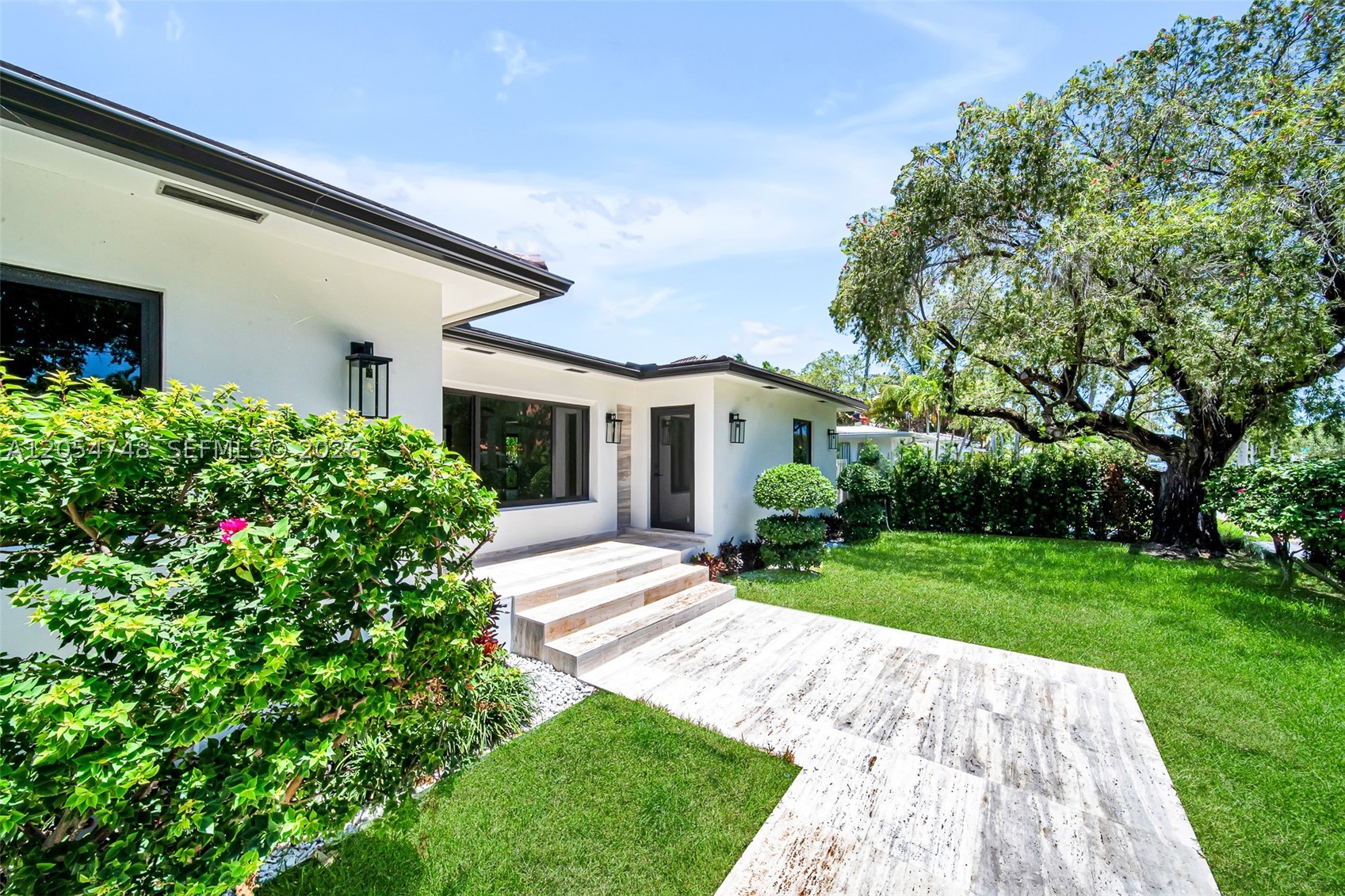 899 NE 71st St, Miami FL 33138