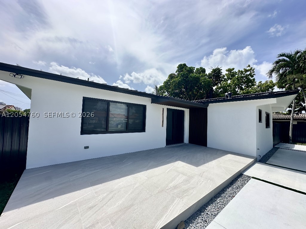 430 SW 100th Ave, Sweetwater FL 33174
