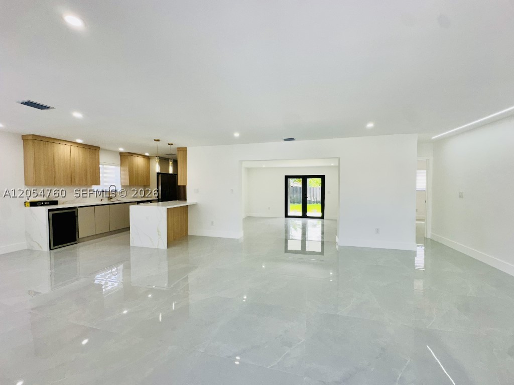 430 SW 100th Ave, Sweetwater FL 33174