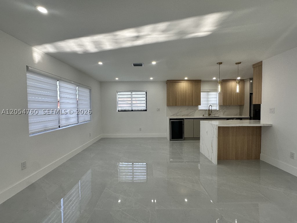 430 SW 100th Ave, Sweetwater FL 33174
