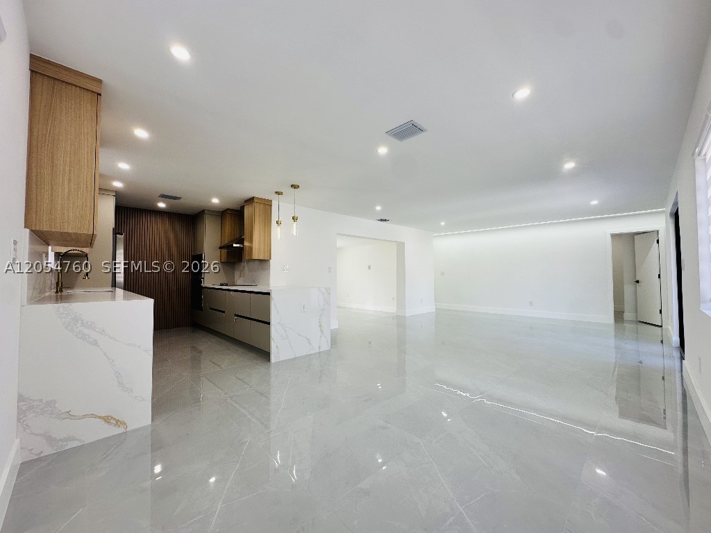 430 SW 100th Ave, Sweetwater FL 33174