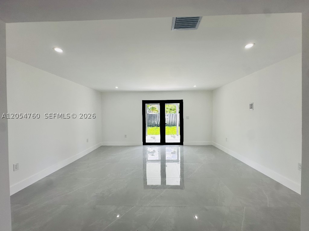 430 SW 100th Ave, Sweetwater FL 33174
