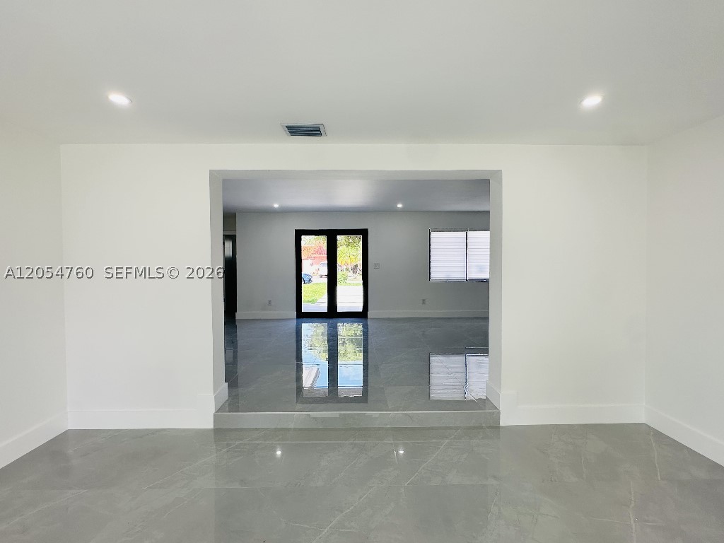 430 SW 100th Ave, Sweetwater FL 33174