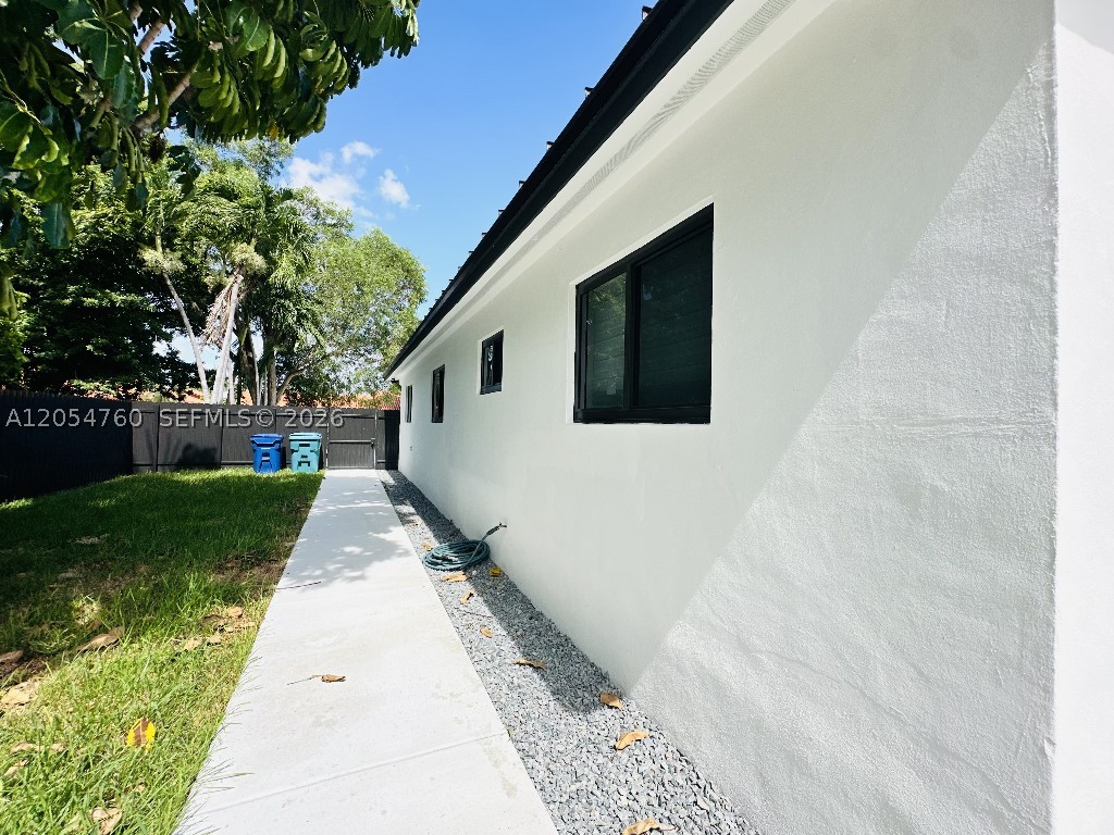 430 SW 100th Ave, Sweetwater FL 33174