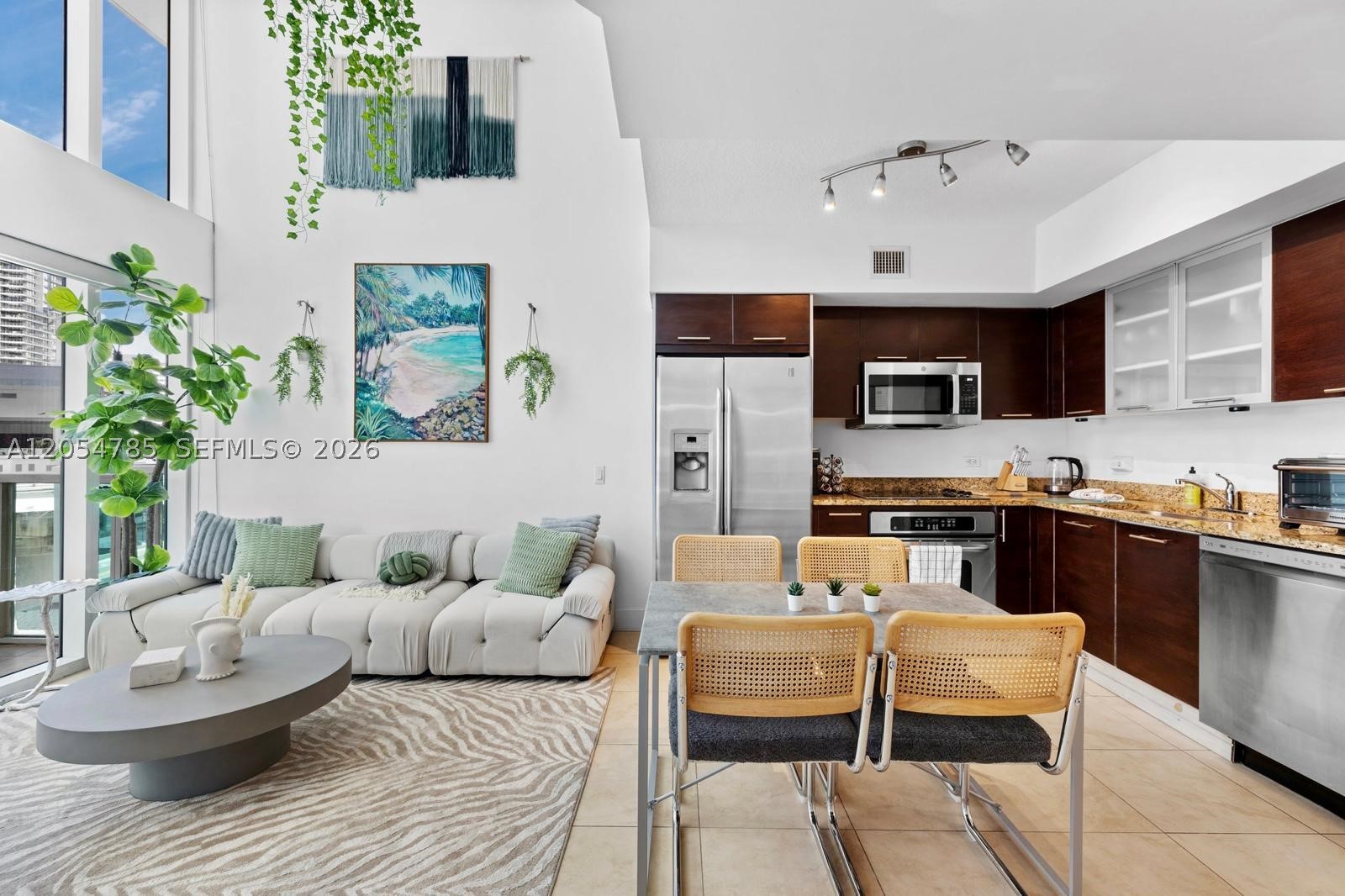 41 SE 5th St #510, Miami FL 33131