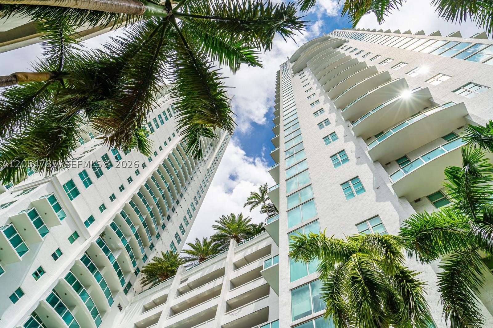 41 SE 5th St #510, Miami FL 33131
