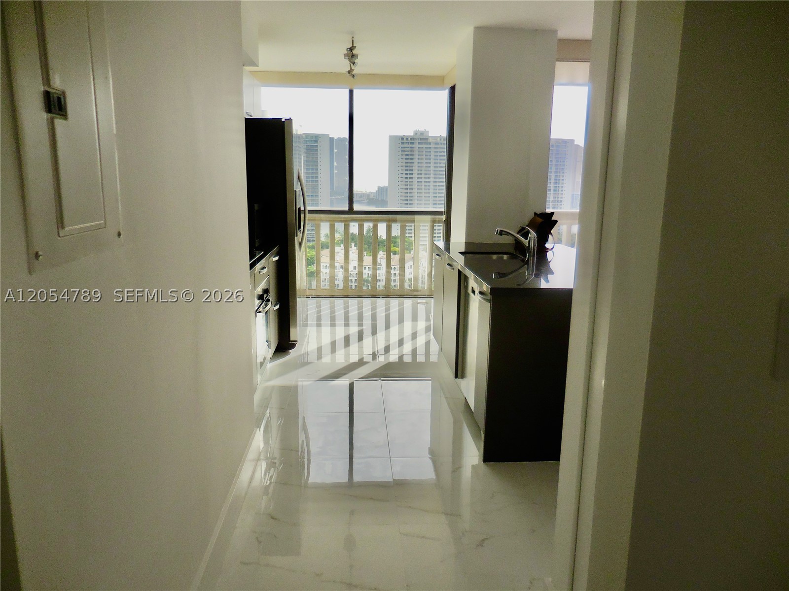 1000 Island Blvd #2308, Aventura FL 33160