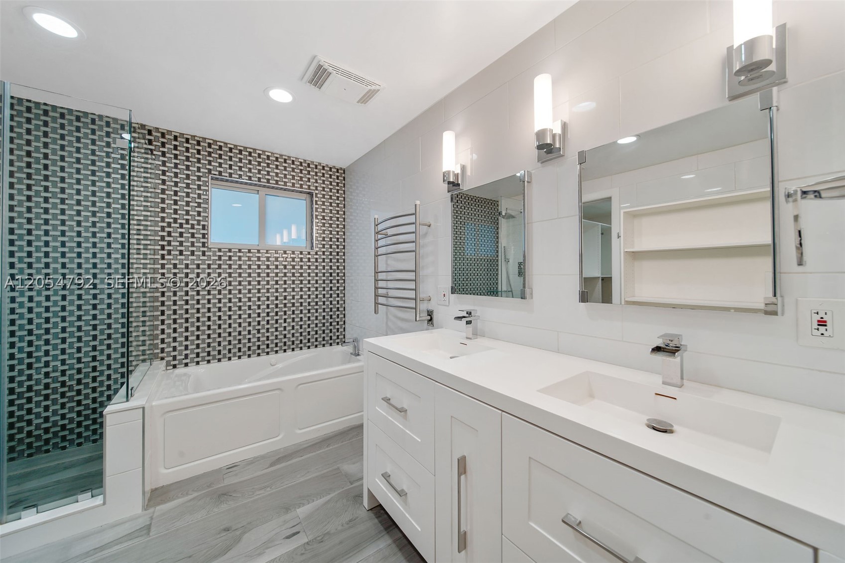 1102 NE 117th St, Biscayne Park FL 33161