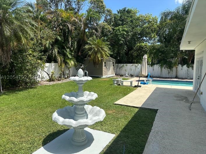 1102 NE 117th St, Biscayne Park FL 33161