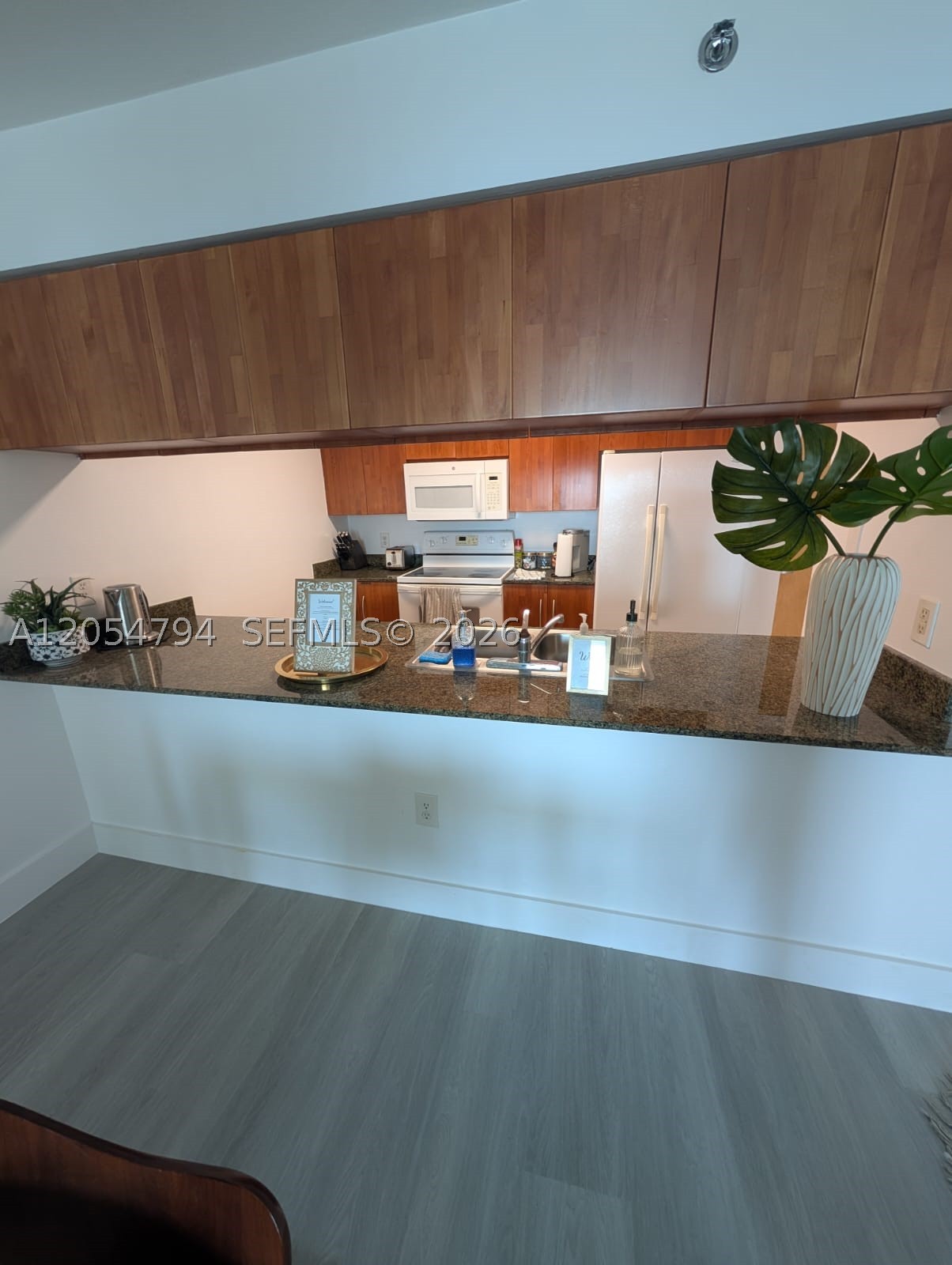 1200 S Brickell Bay Dr #3317, Miami FL 33131
