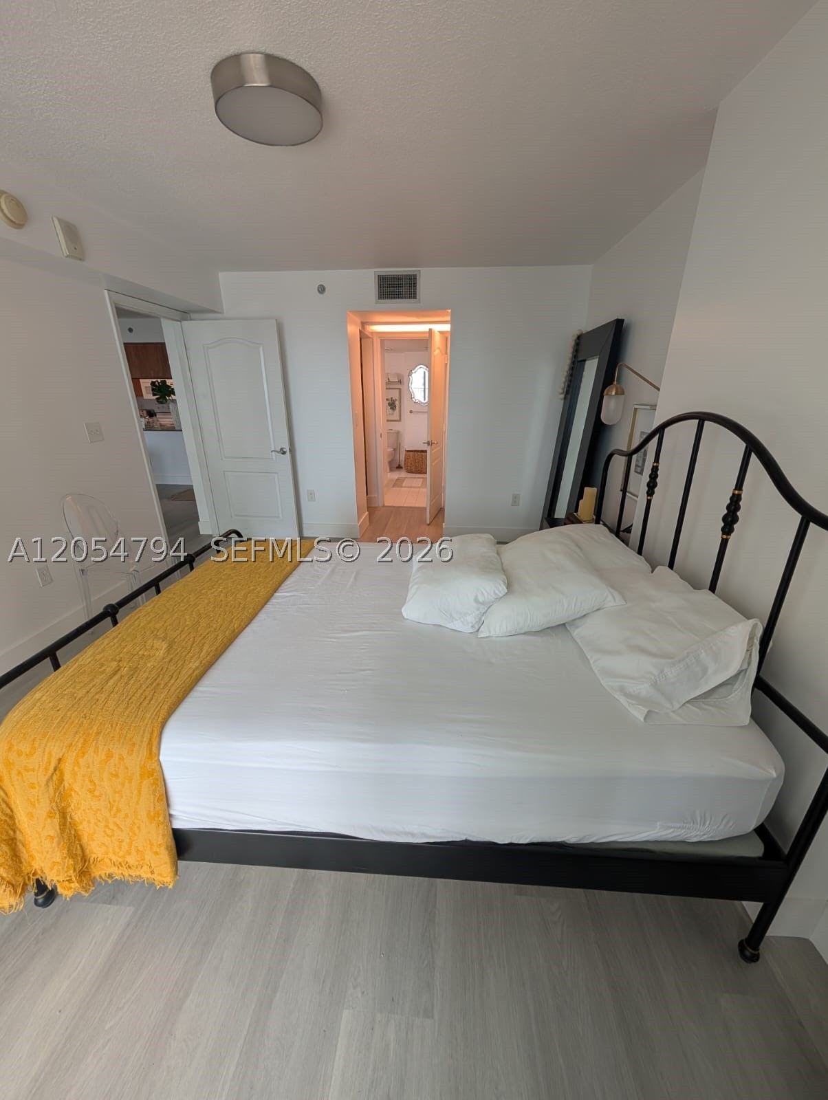 1200 S Brickell Bay Dr #3317, Miami FL 33131