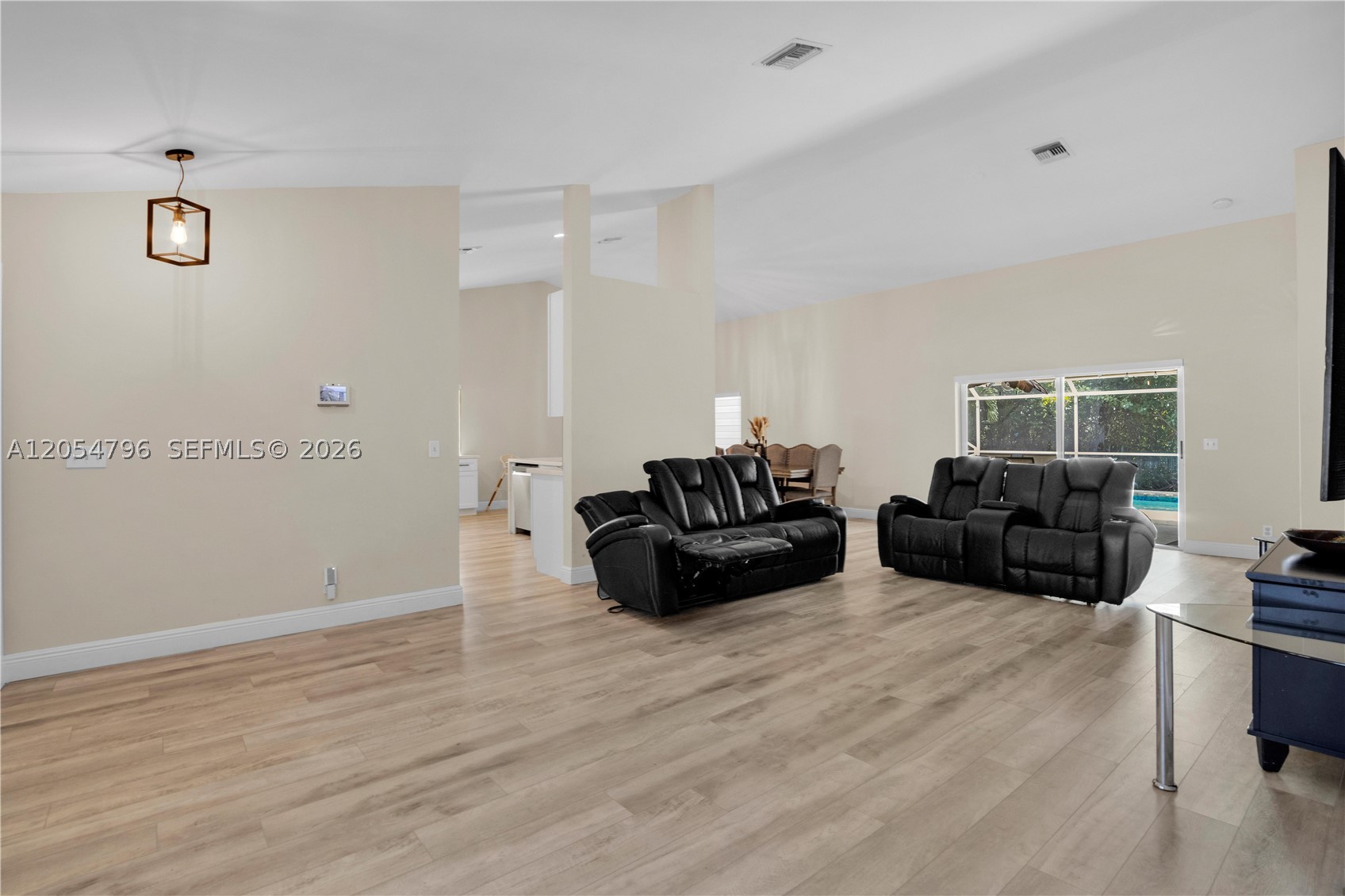 6610 NW 41st Ter, Coconut Creek FL 33073
