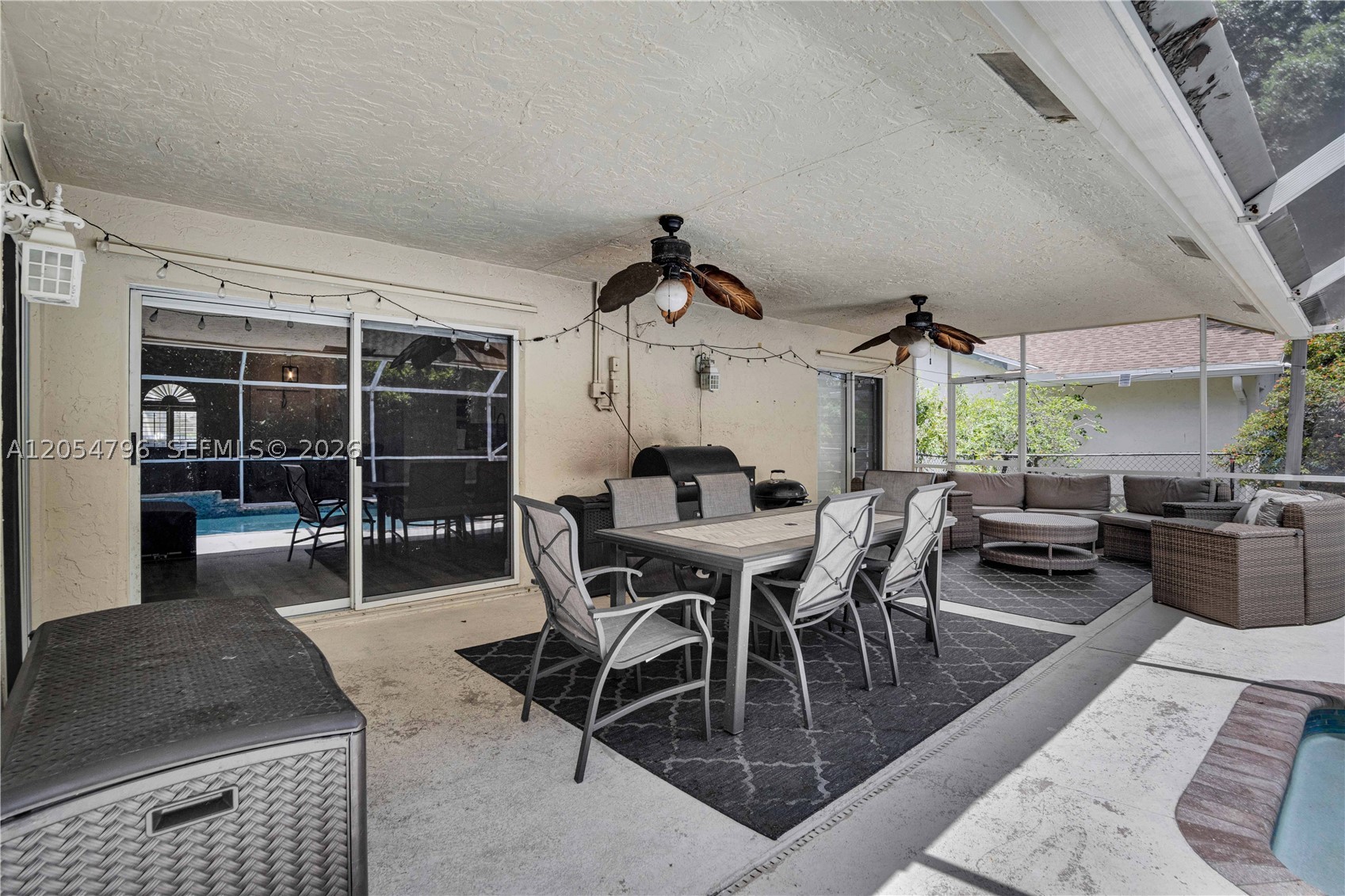6610 NW 41st Ter, Coconut Creek FL 33073