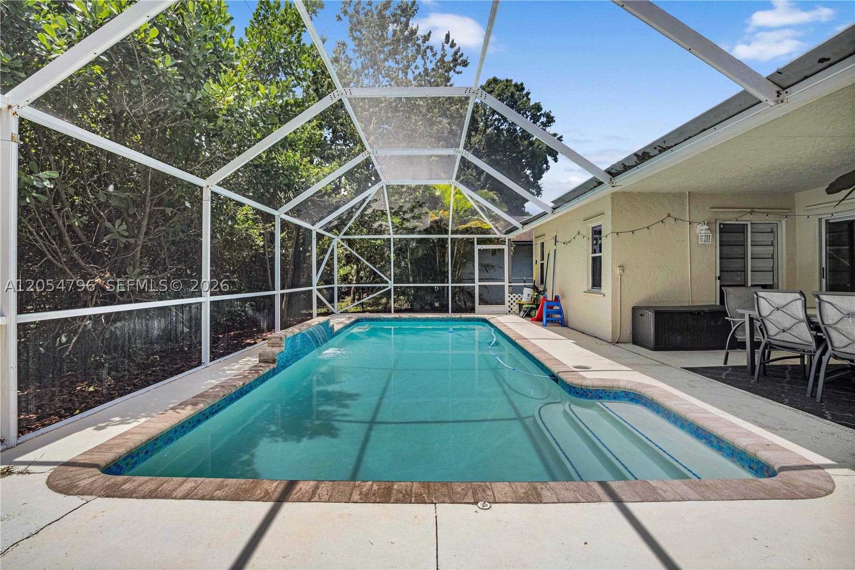 6610 NW 41st Ter, Coconut Creek FL 33073
