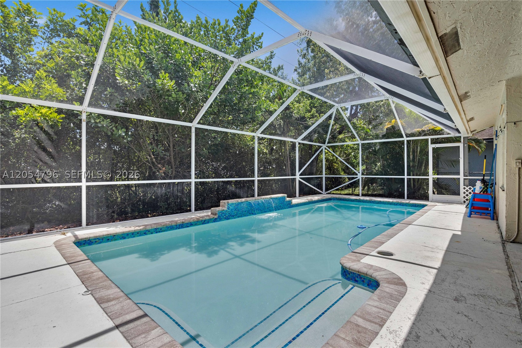 6610 NW 41st Ter, Coconut Creek FL 33073