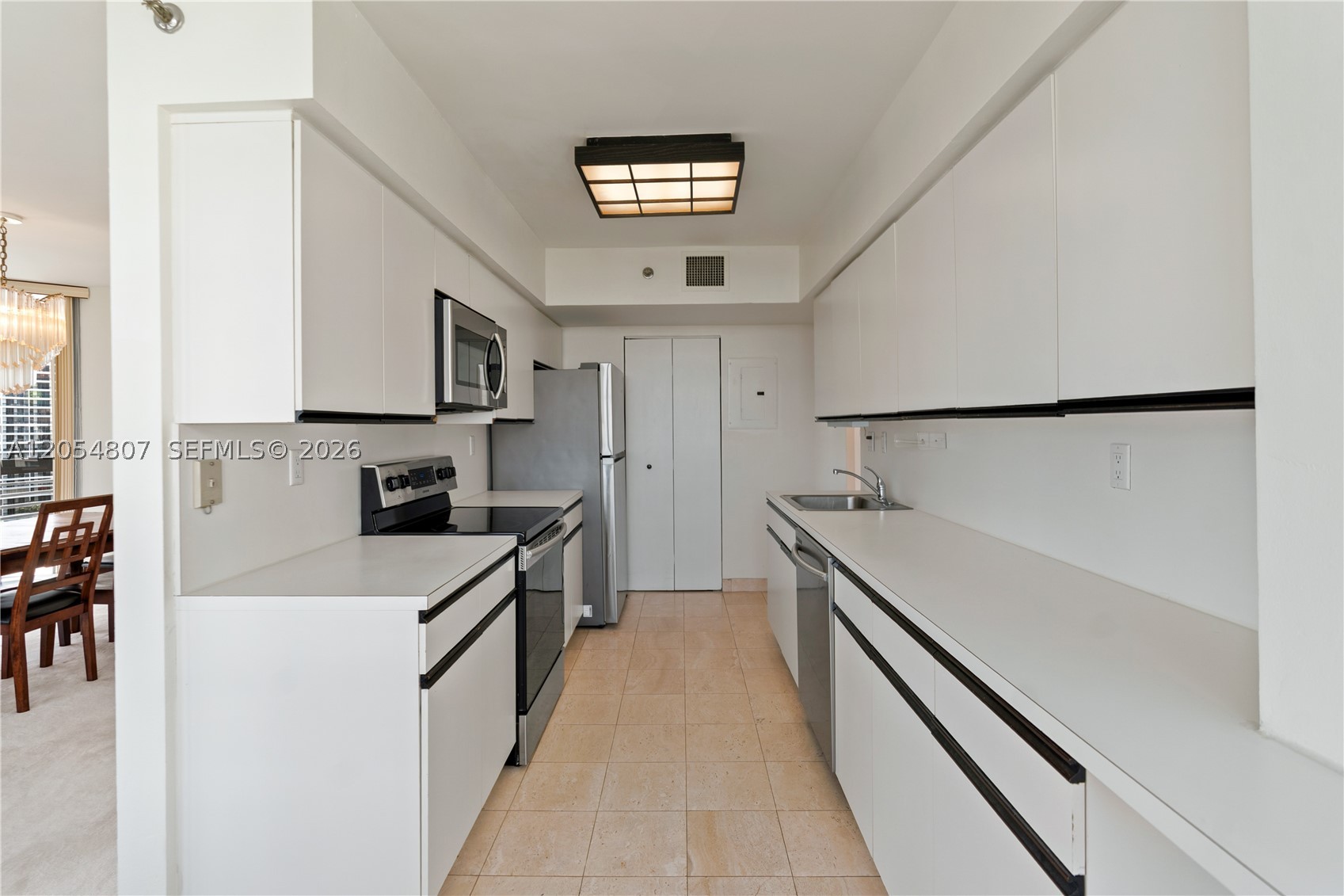 3600 Mystic Pointe Dr #1207, Aventura FL 33180