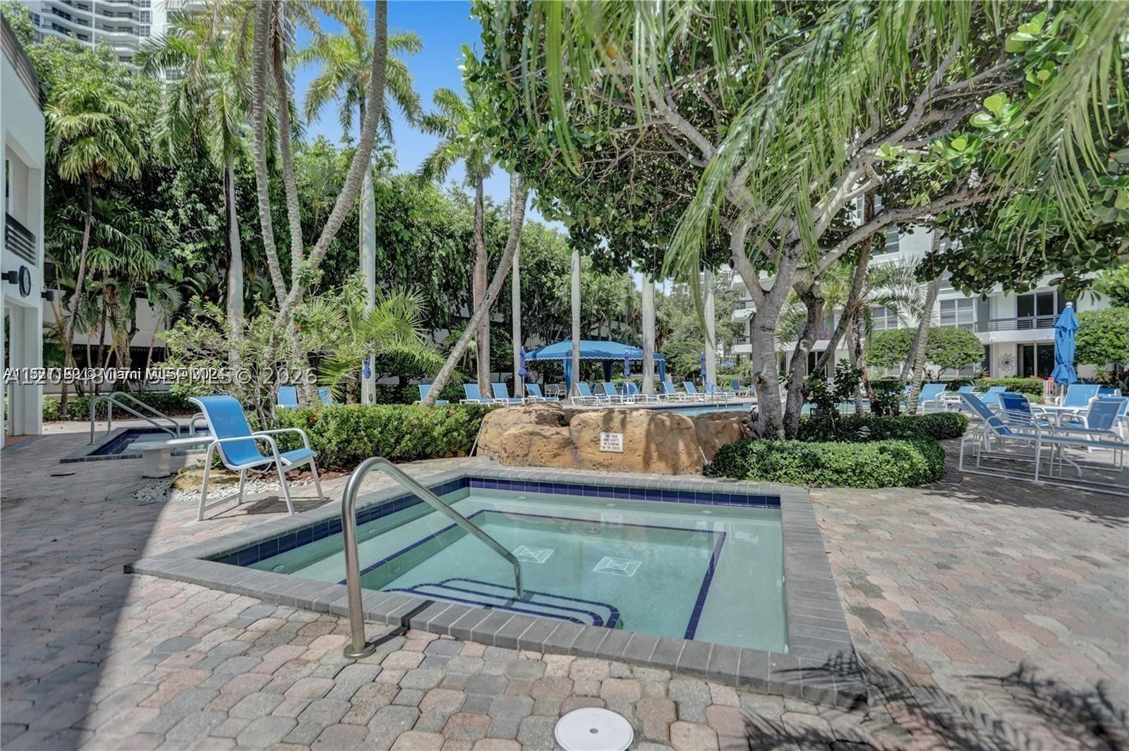 3600 Mystic Pointe Dr #1207, Aventura FL 33180
