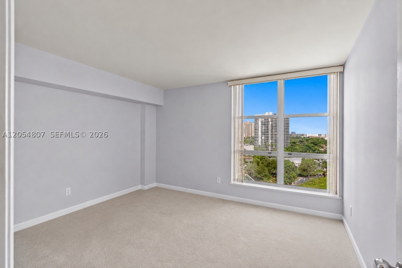 3600 Mystic Pointe Dr #1207, Aventura FL 33180