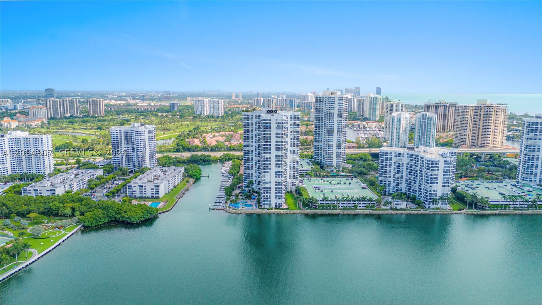3600 Mystic Pointe Dr #1207, Aventura FL 33180