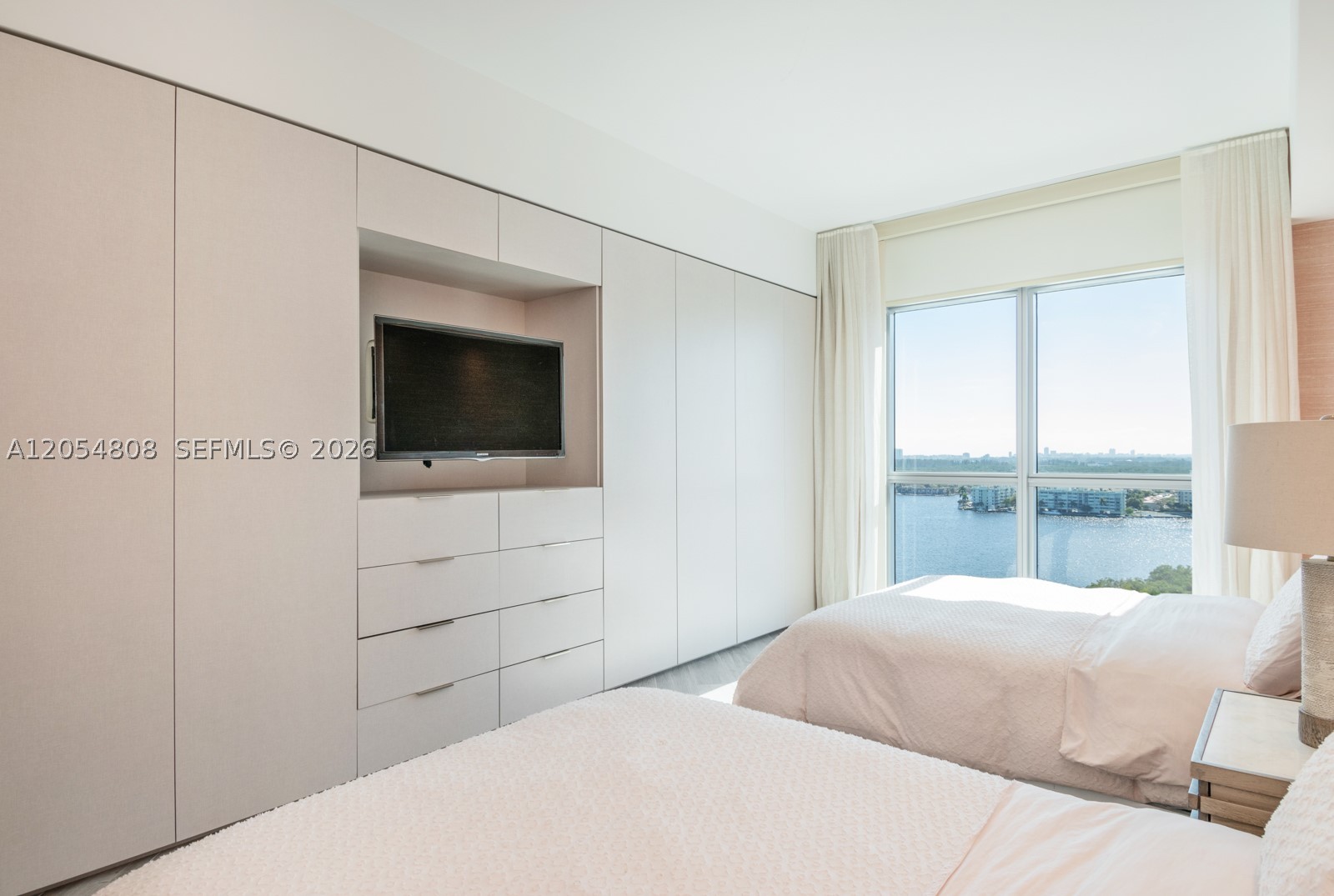 17301 Biscayne Blvd #1609, North Miami Beach FL 33160