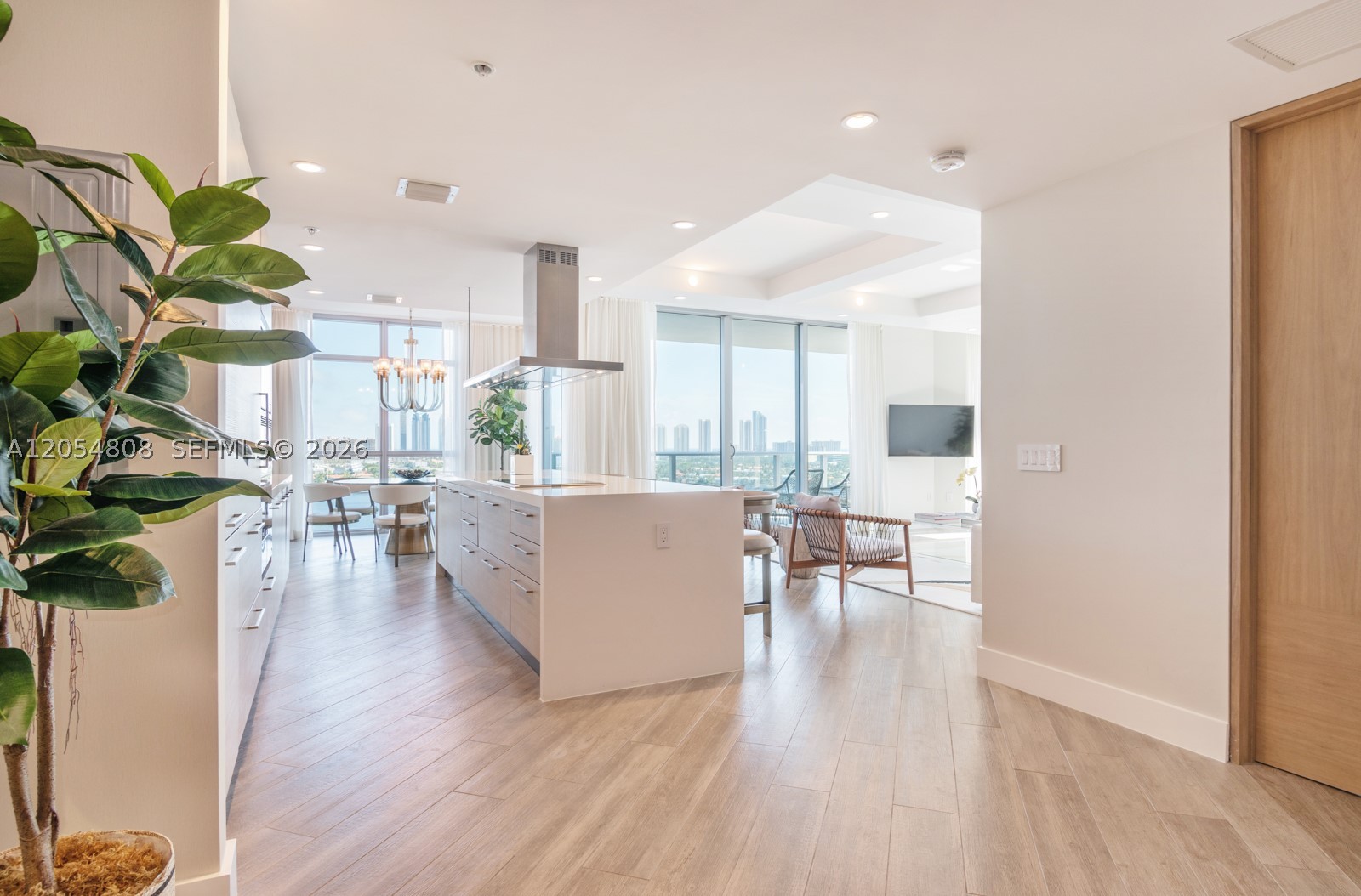 17301 Biscayne Blvd #1609, North Miami Beach FL 33160