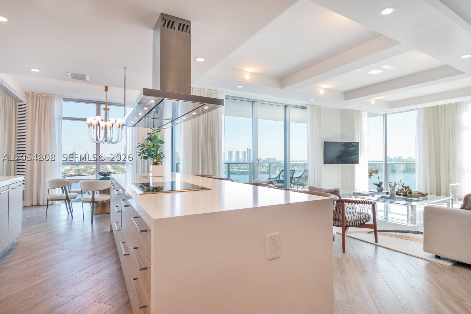 17301 Biscayne Blvd #1609, North Miami Beach FL 33160