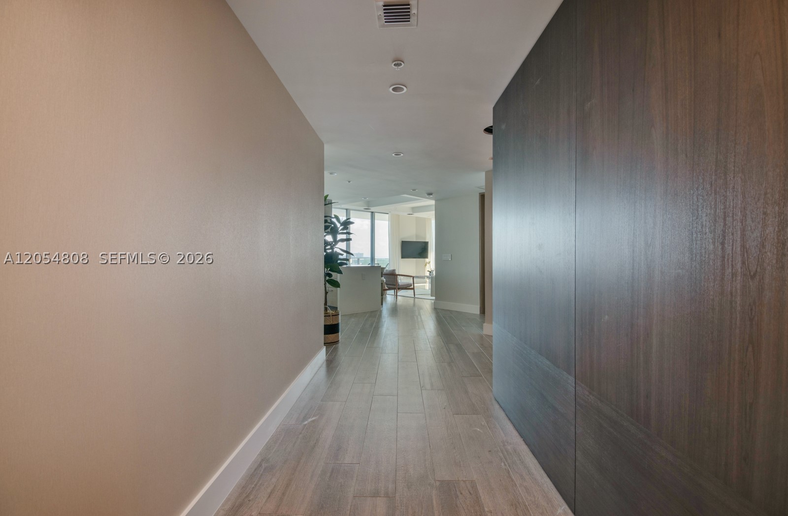 17301 Biscayne Blvd #1609, North Miami Beach FL 33160