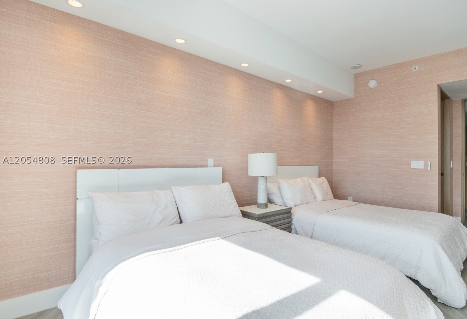 17301 Biscayne Blvd #1609, North Miami Beach FL 33160