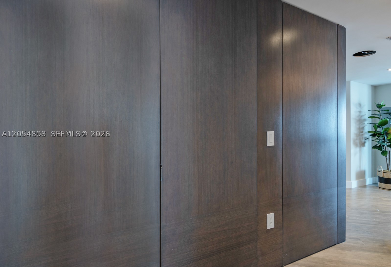 17301 Biscayne Blvd #1609, North Miami Beach FL 33160