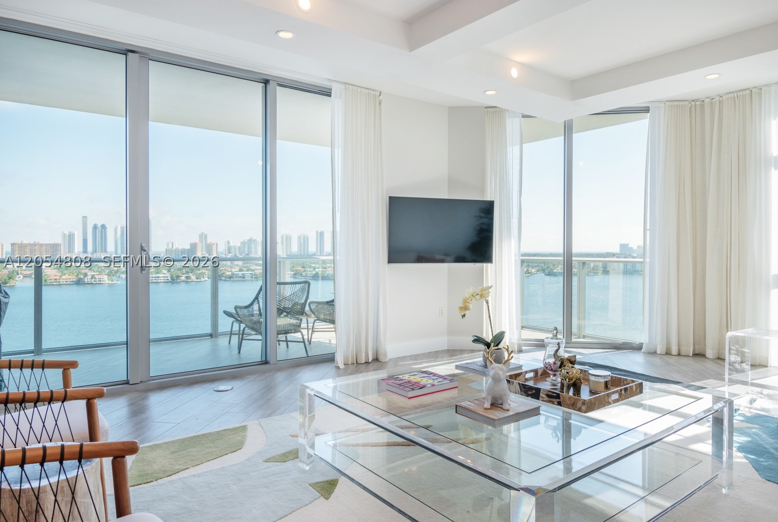 17301 Biscayne Blvd #1609, North Miami Beach FL 33160