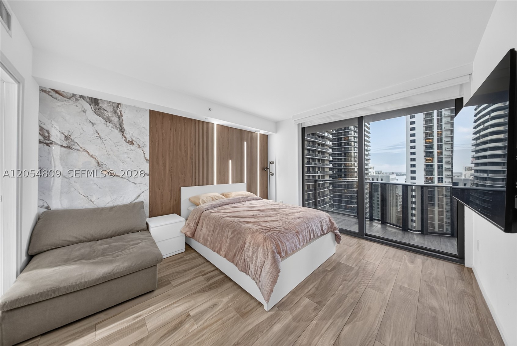 801 S Miami Ave #3010, Miami FL 33130