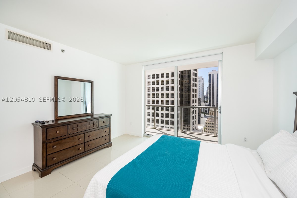 55 SE 6 STREET #2210, Miami FL 33131