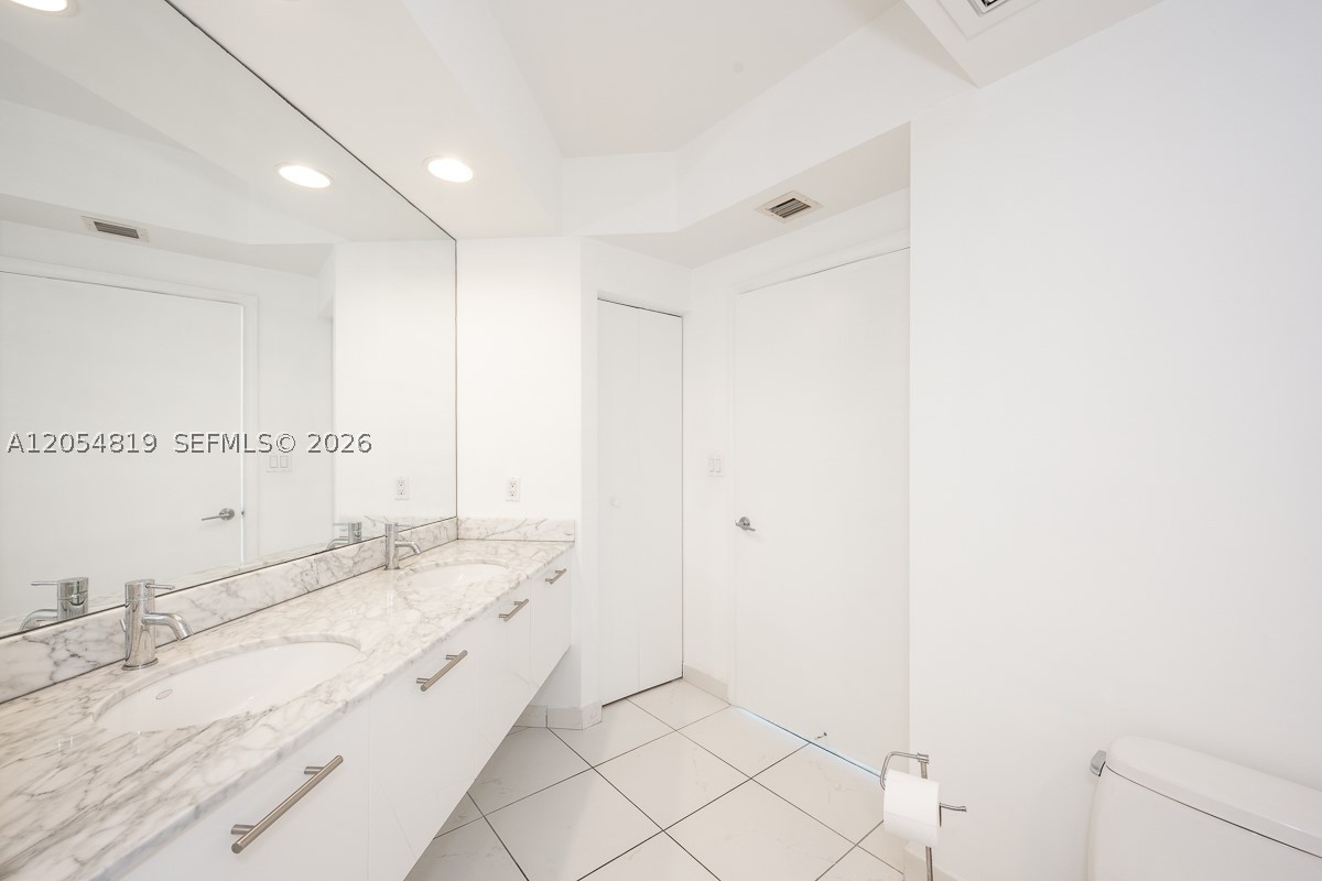 55 SE 6 STREET #2210, Miami FL 33131