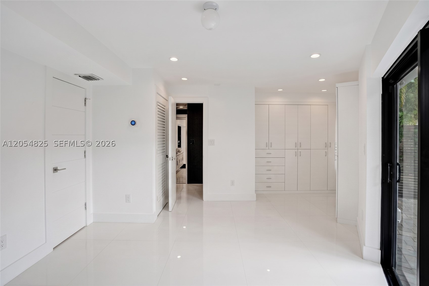 19130 NE 21st Ave, North Miami Beach FL 33179