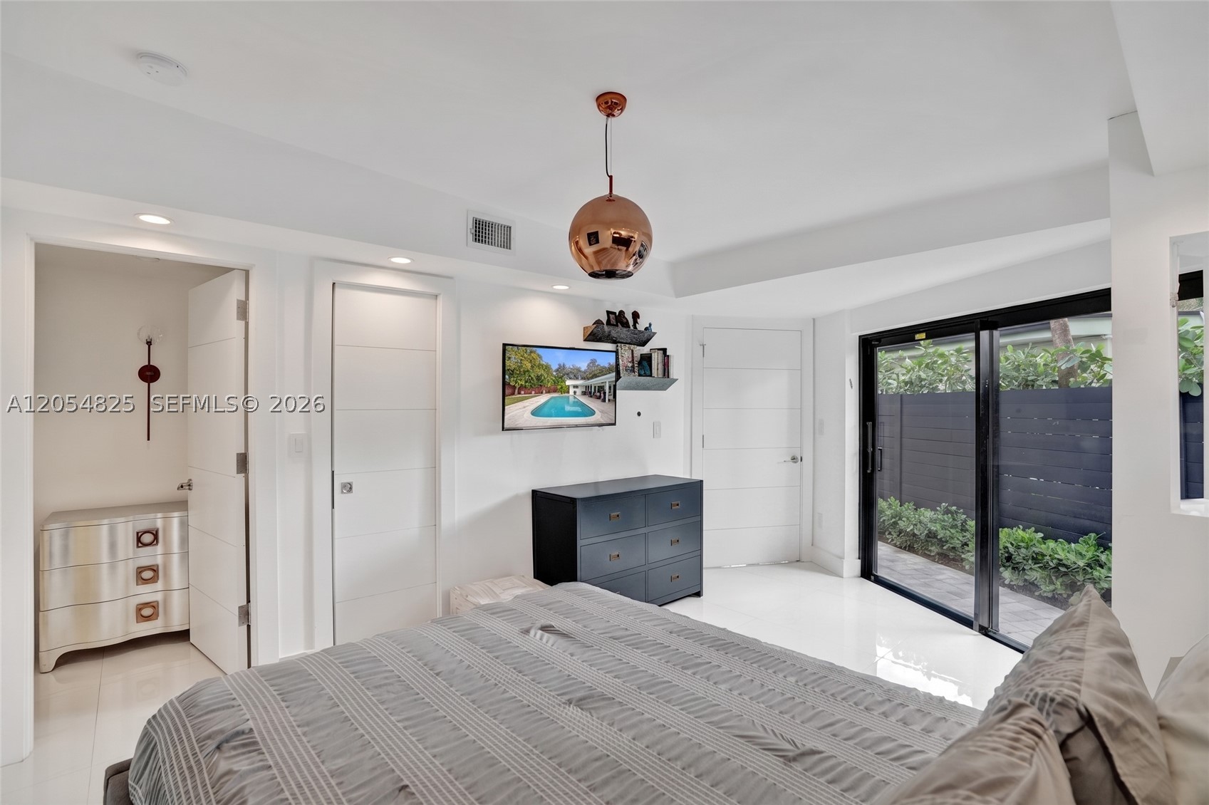 19130 NE 21st Ave, North Miami Beach FL 33179