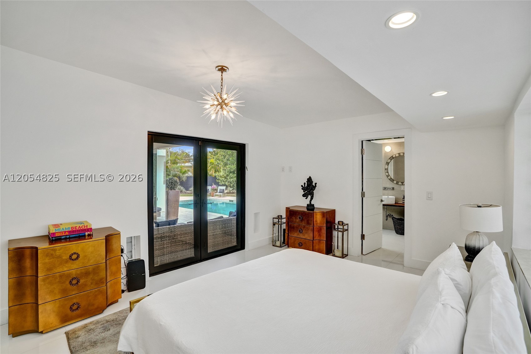 19130 NE 21st Ave, North Miami Beach FL 33179