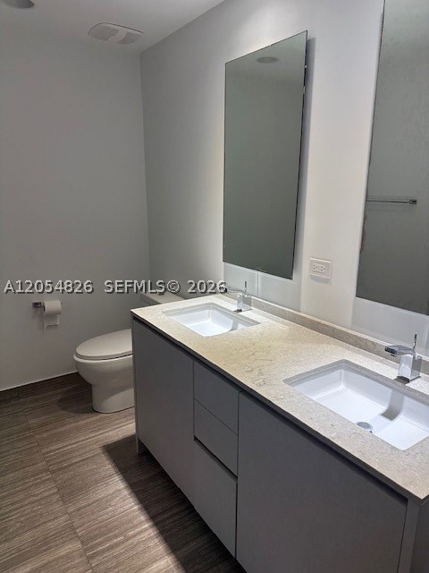 1010 Brickell Ave #2707, Miami FL 33131