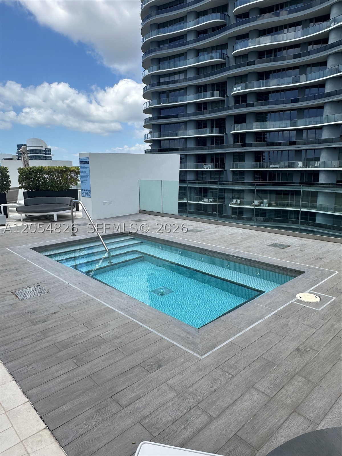 1010 Brickell Ave #2707, Miami FL 33131
