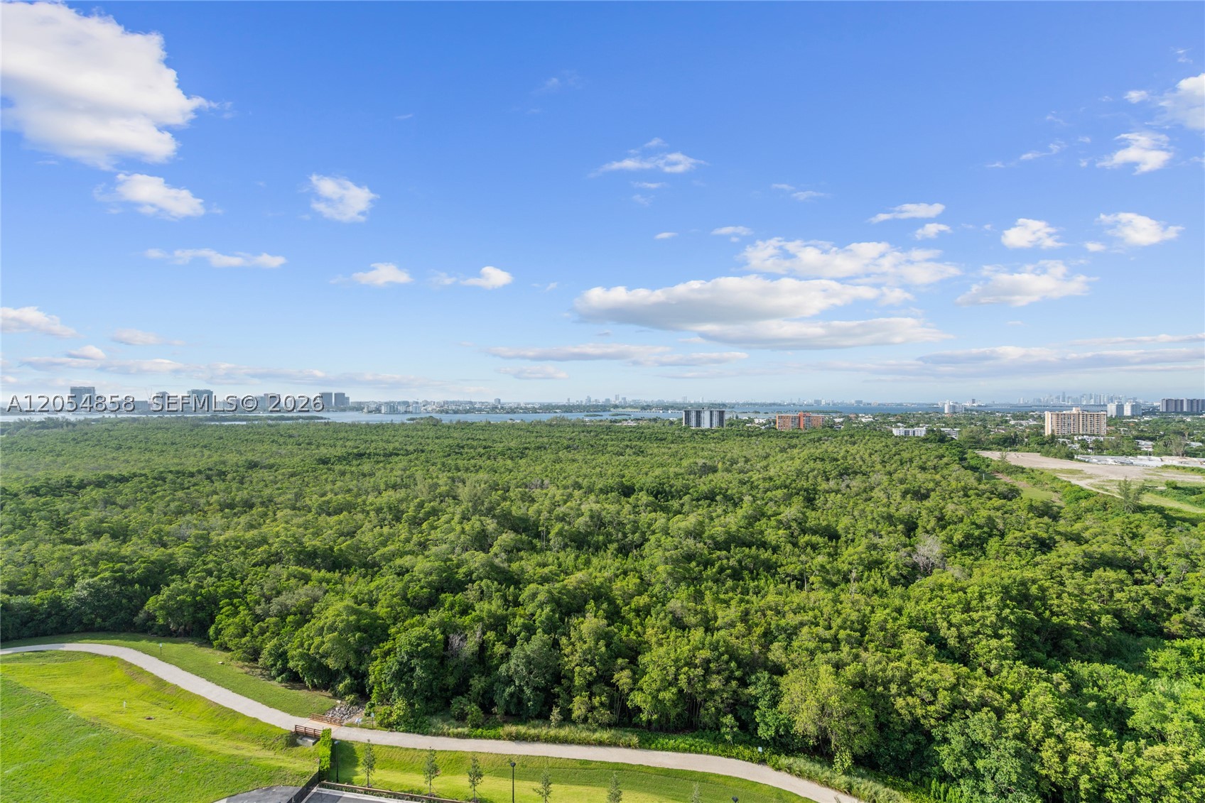 2411 Laguna Circle #1604, North Miami FL 33181