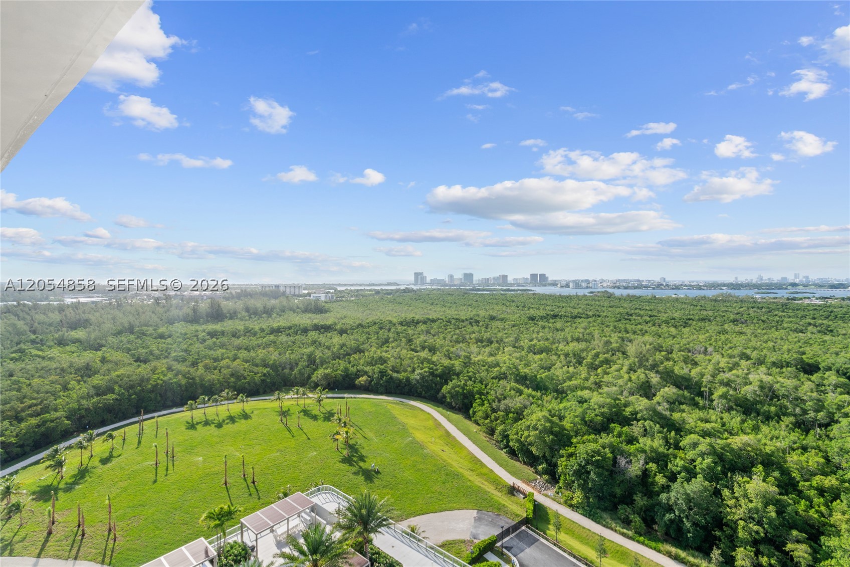 2411 Laguna Circle #1604, North Miami FL 33181