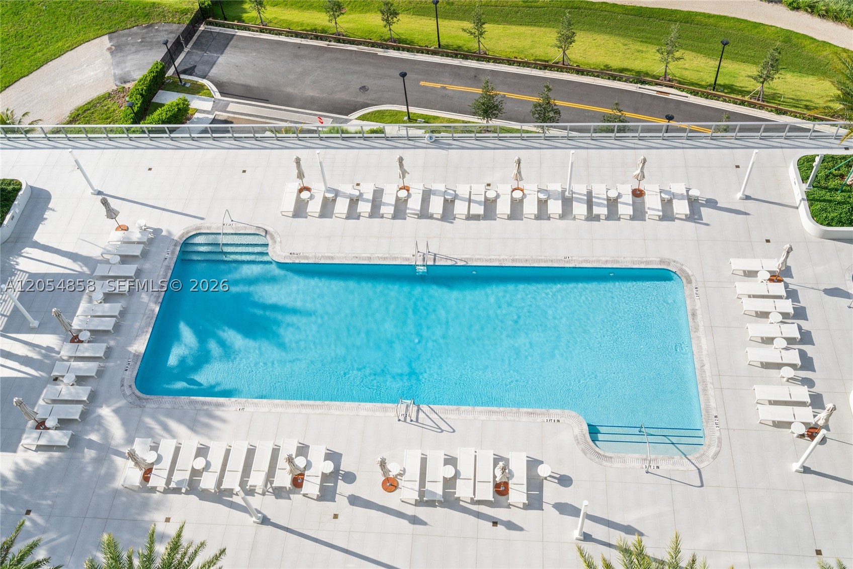 2411 Laguna Circle #1604, North Miami FL 33181
