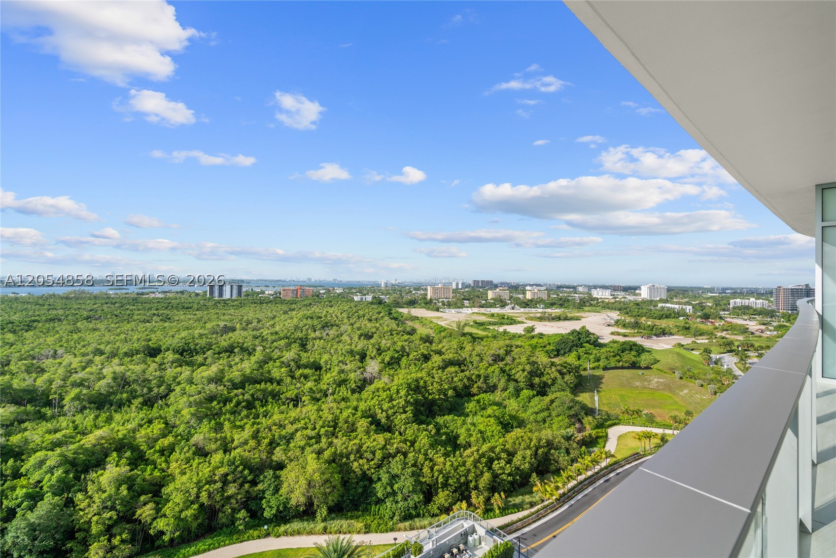 2411 Laguna Circle #1604, North Miami FL 33181