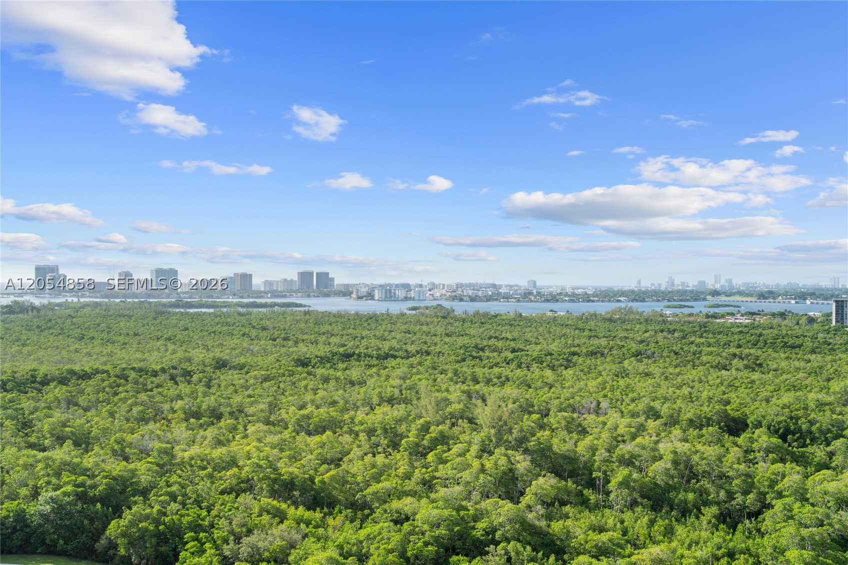 2411 Laguna Circle #1604, North Miami FL 33181